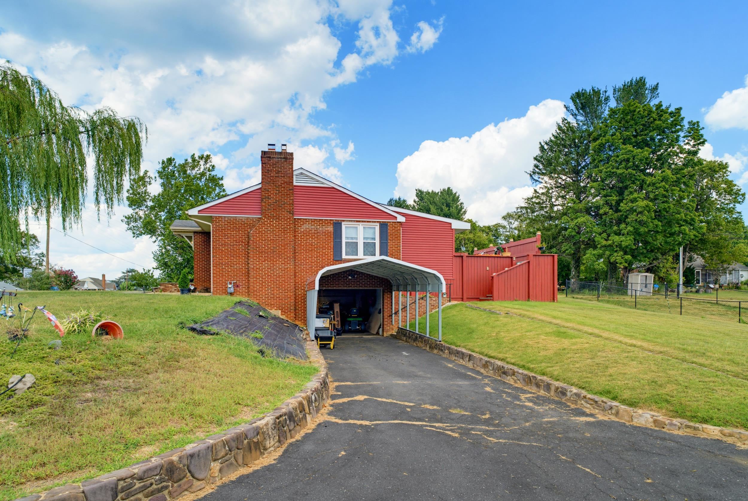 248 STUART AVE