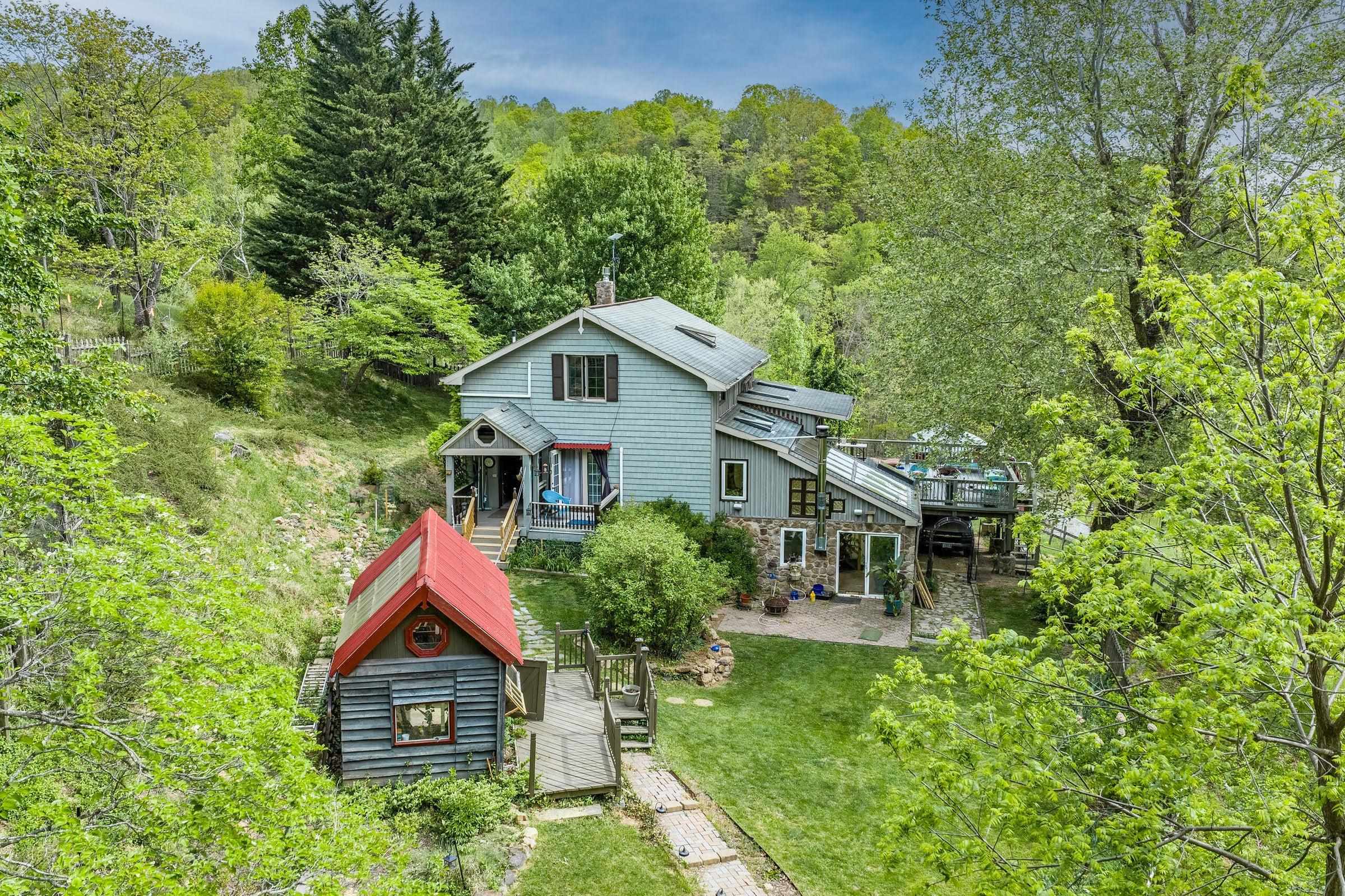311 HIGGINS HOLLOW RD