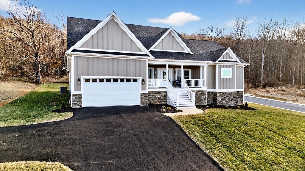 5 ROLLING OAKS DR