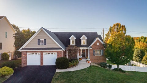 Photo for 322 MELVIN CIR