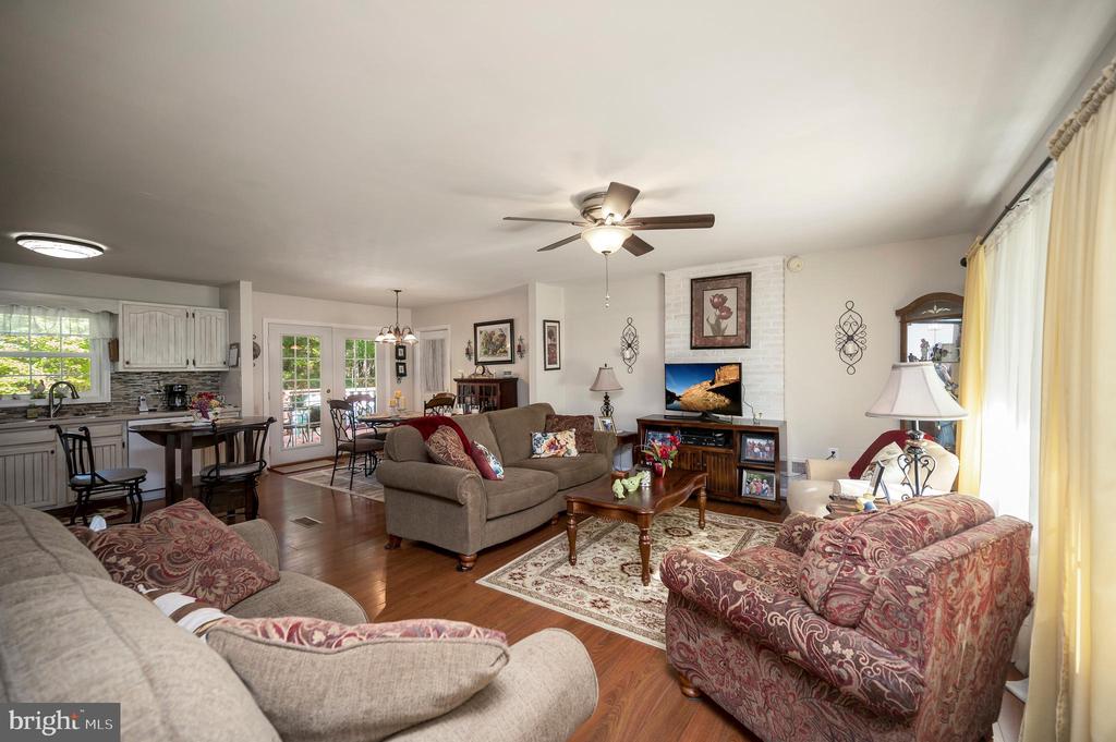 Fredericksburg, Virginia 22407, United States, 3 Bedrooms Bedrooms, ,2 BathroomsBathrooms,Residential,Active,226144