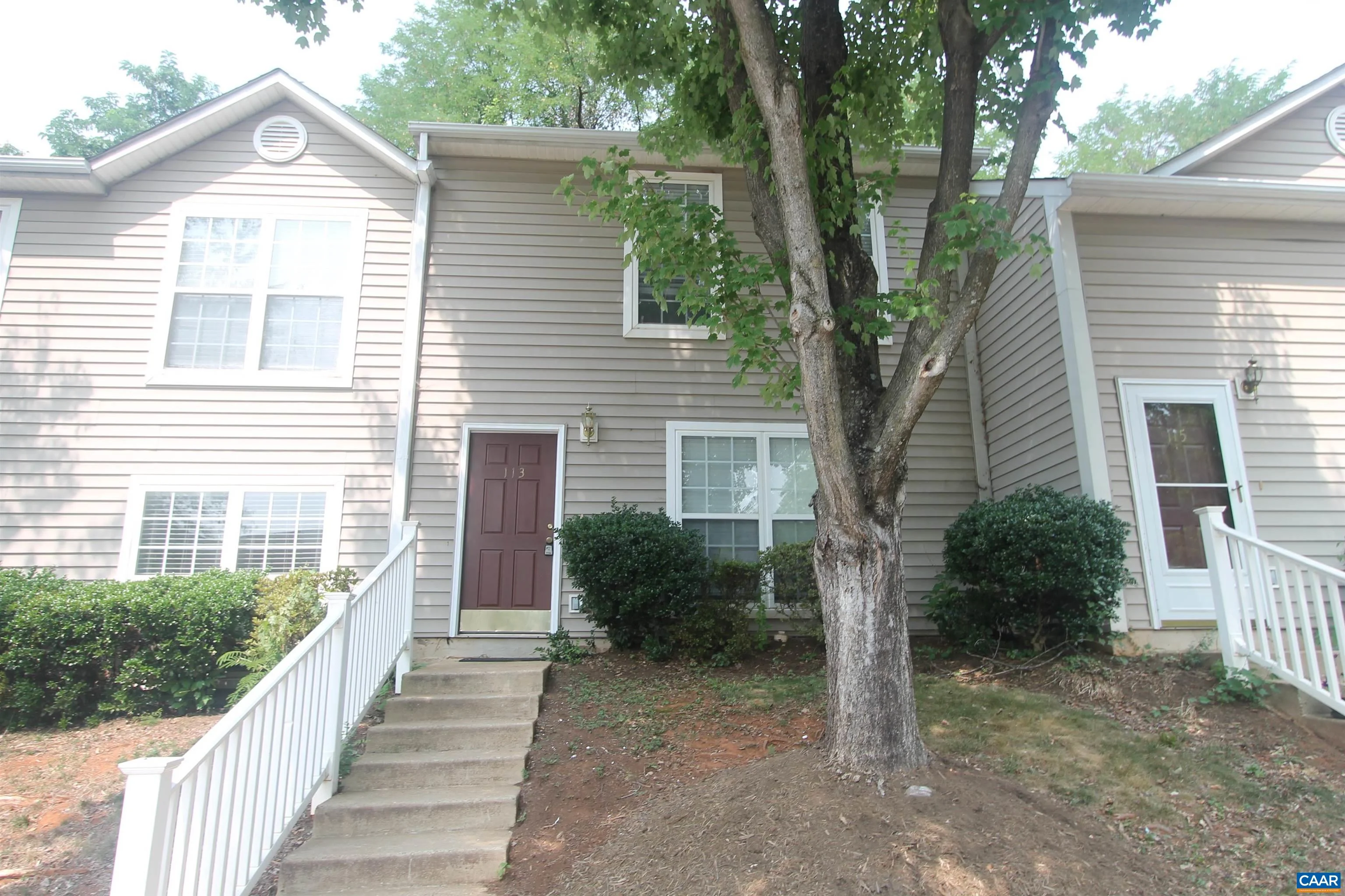 113 Waterbury Ct