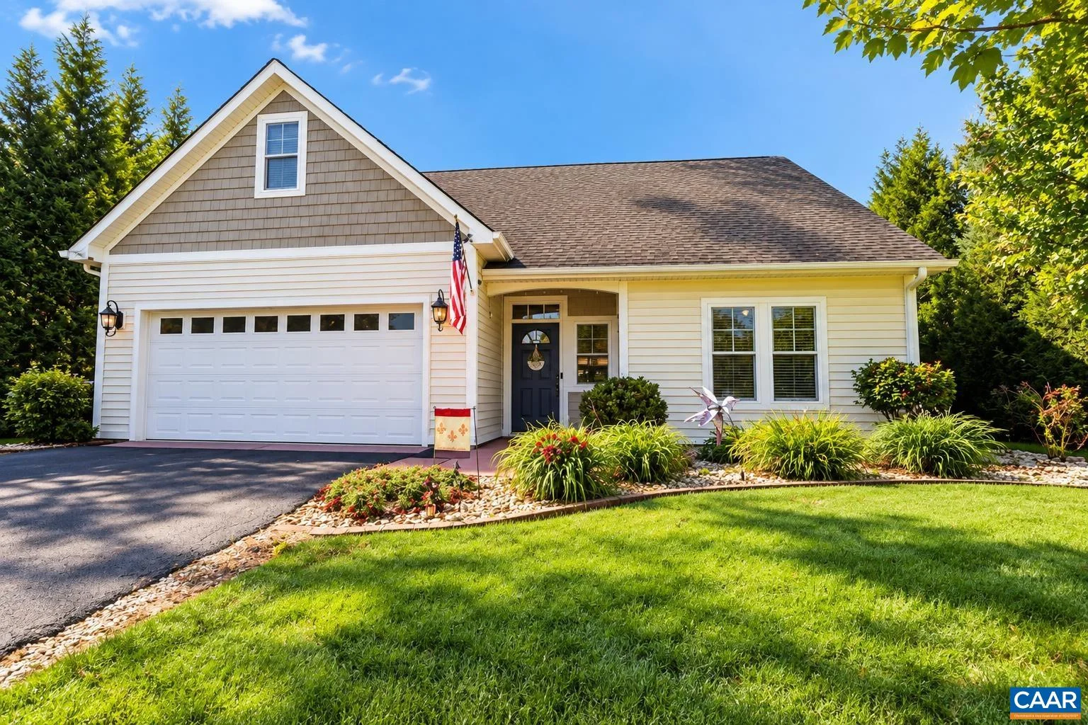 208 Glen Cir