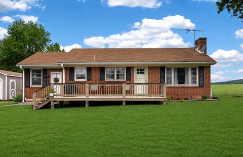 Photo for 7827 LEE HWY N