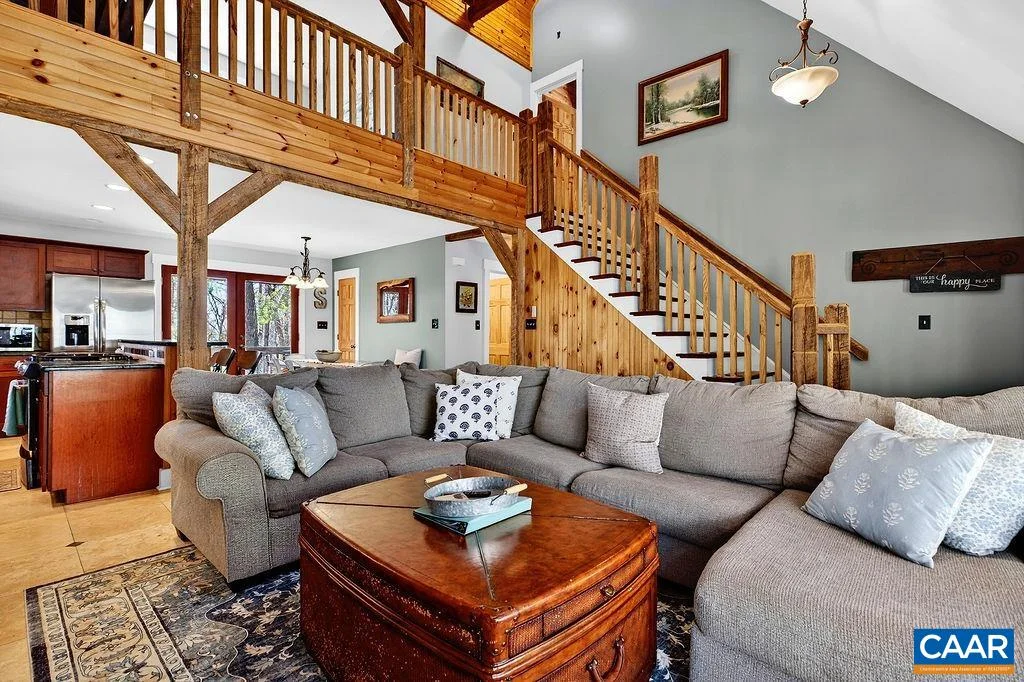 952 Blue Ridge Dr