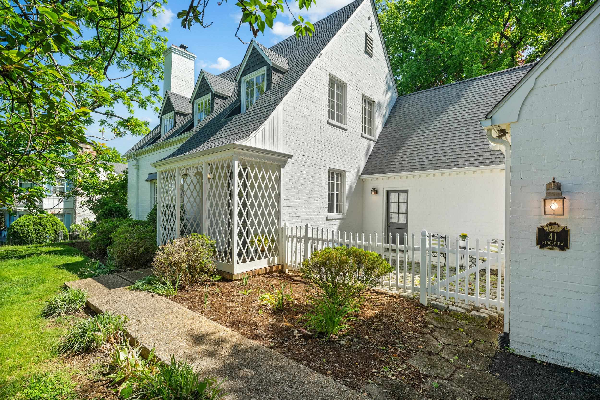 41 RIDGEVIEW RD