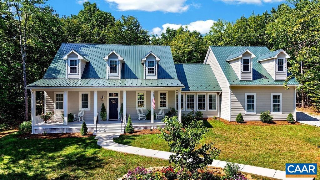 858 STONEY CREEK WEST