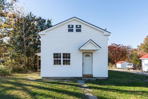 Photo of 1059 Mt Torrey Rd, Lyndhurst, VA 22952 (MLS # 670469) Photo of 1059 Mt Torrey Rd, Lyndhurst, VA 22952 (MLS # 670469)