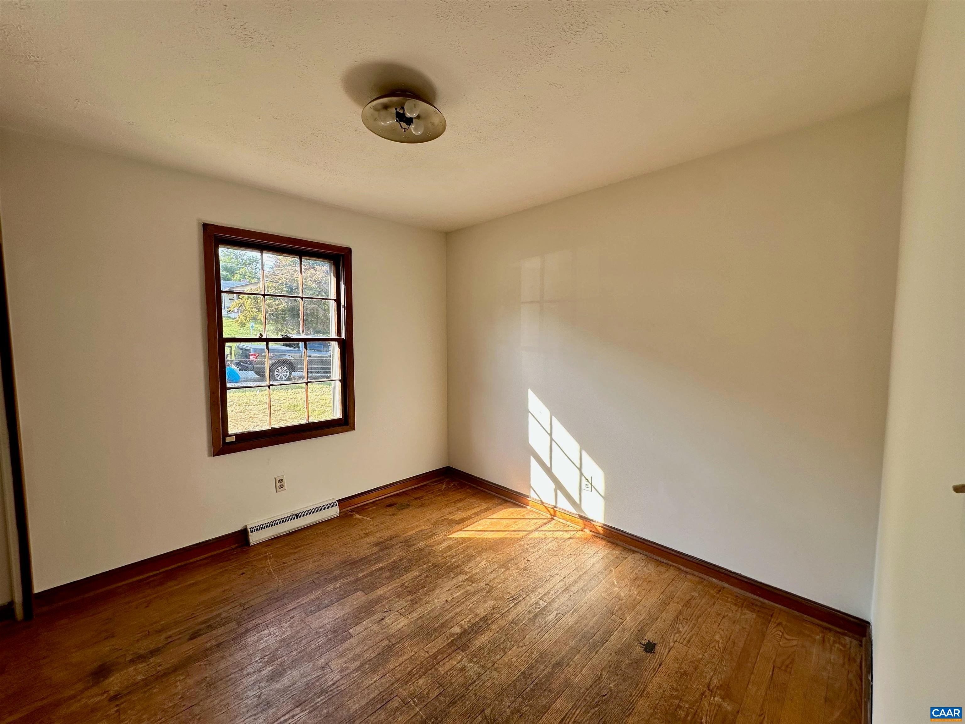 310 CARLTON RD