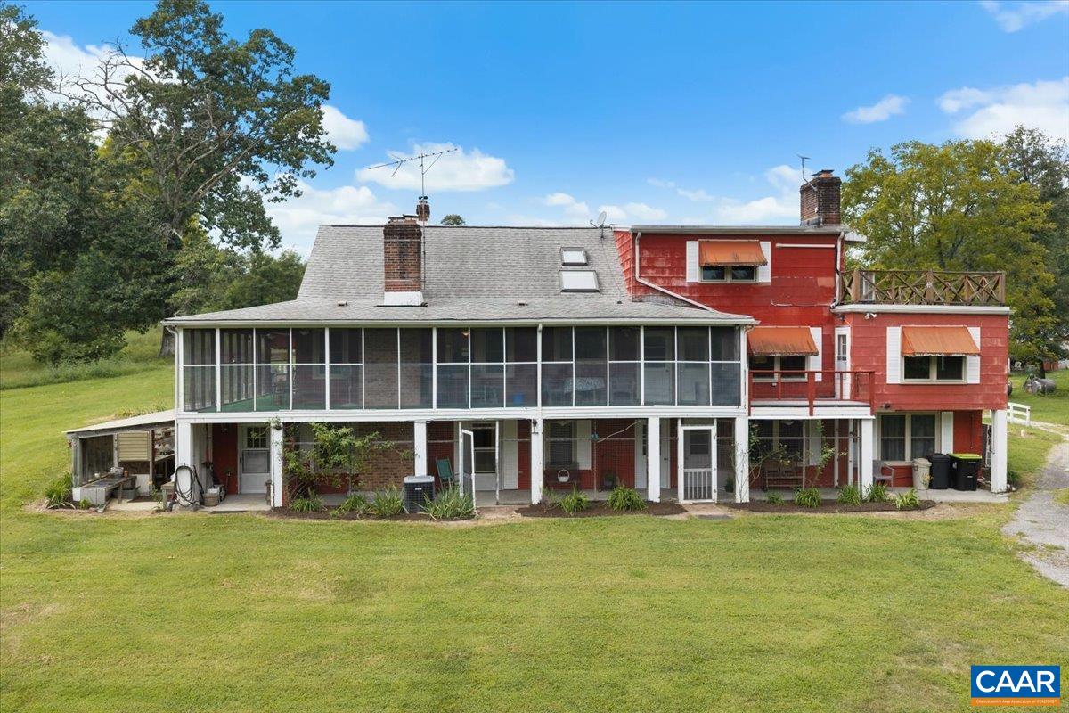 610 LOCKETT RD
