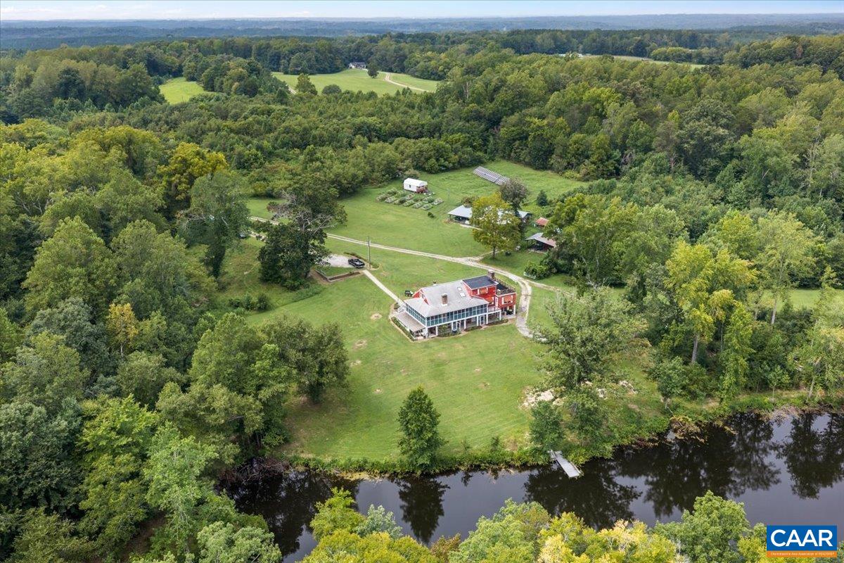 610 LOCKETT RD