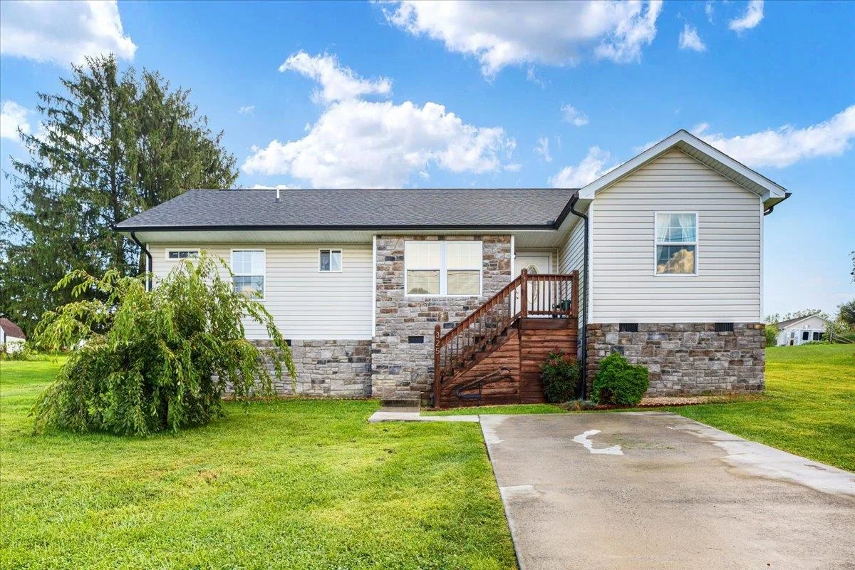 325 Cherry St, Timberville, VA, 22853