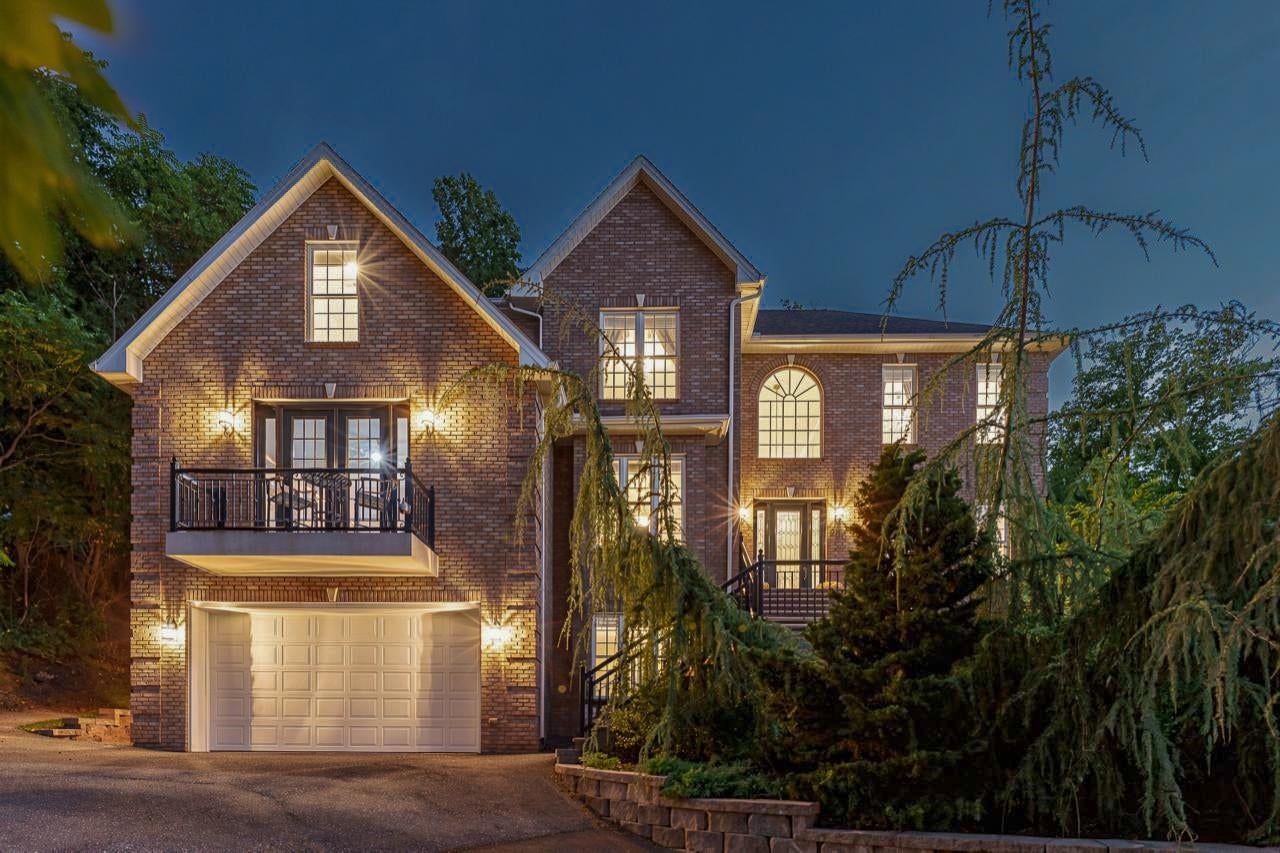 206 BLUE STONE HILLS DR
