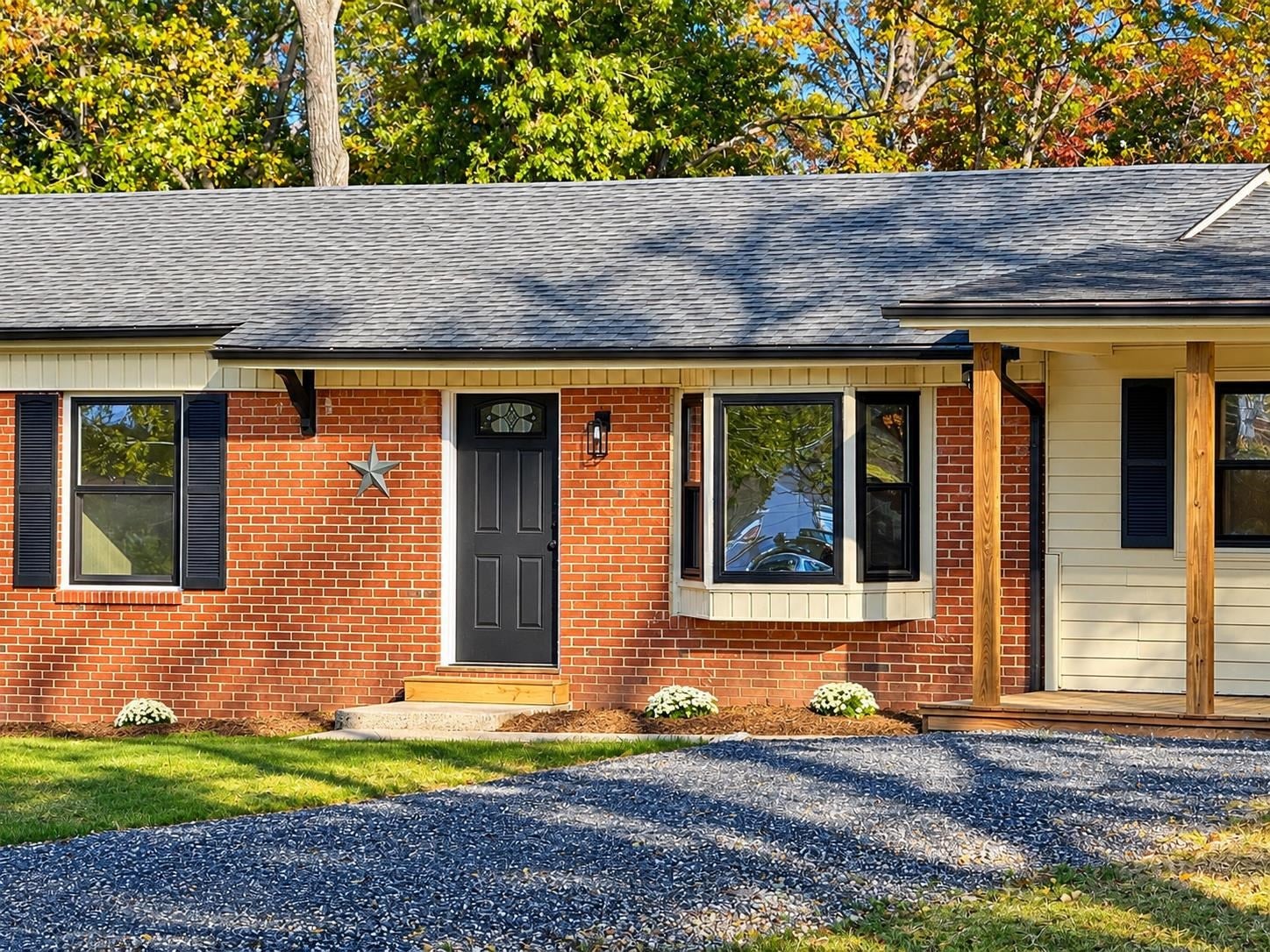 84 GREENBRIAR LN