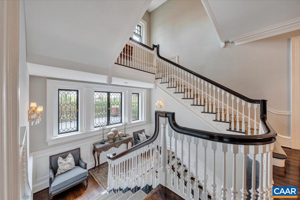 Lynchburg, Virginia 24503, United States, 7 Bedrooms Bedrooms, ,8 BathroomsBathrooms,Residential,Pending,110963