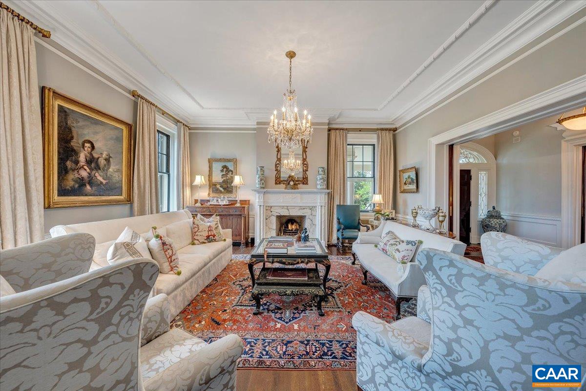 Lynchburg, Virginia 24503, United States, 7 Bedrooms Bedrooms, ,8 BathroomsBathrooms,Residential,Pending,110963