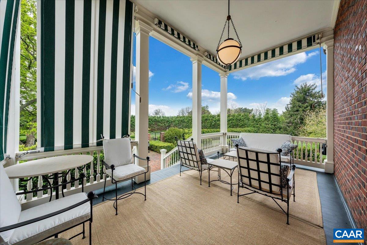 Lynchburg, Virginia 24503, United States, 7 Bedrooms Bedrooms, ,8 BathroomsBathrooms,Residential,Pending,110963