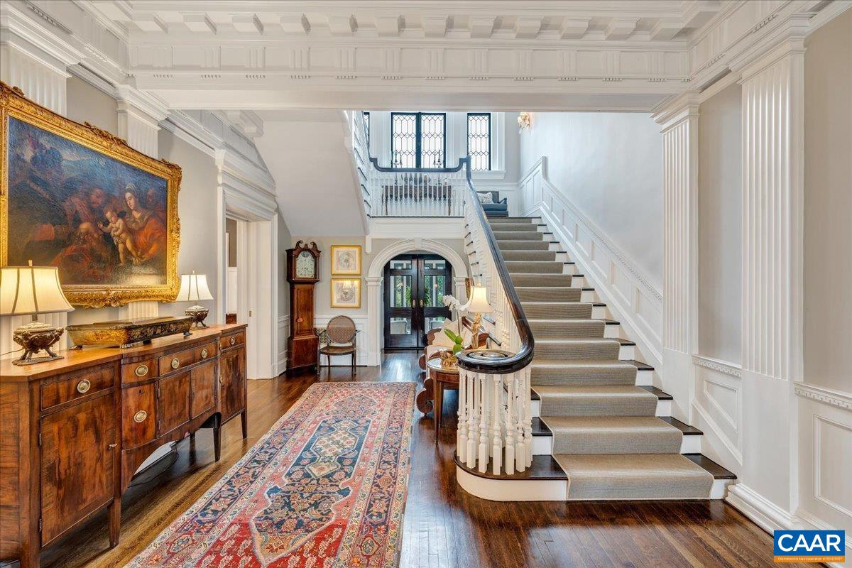 Lynchburg, Virginia 24503, United States, 7 Bedrooms Bedrooms, ,8 BathroomsBathrooms,Residential,Pending,110963