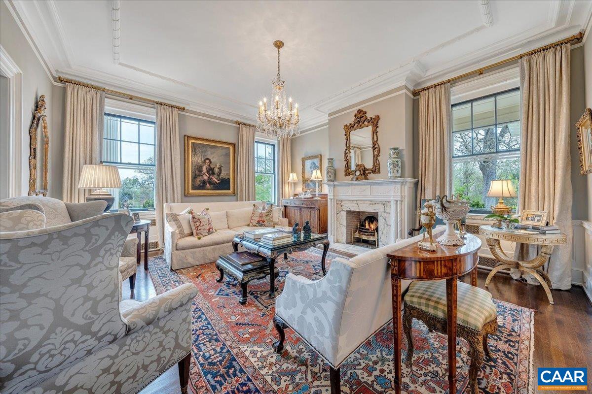 Lynchburg, Virginia 24503, United States, 7 Bedrooms Bedrooms, ,8 BathroomsBathrooms,Residential,Pending,110963