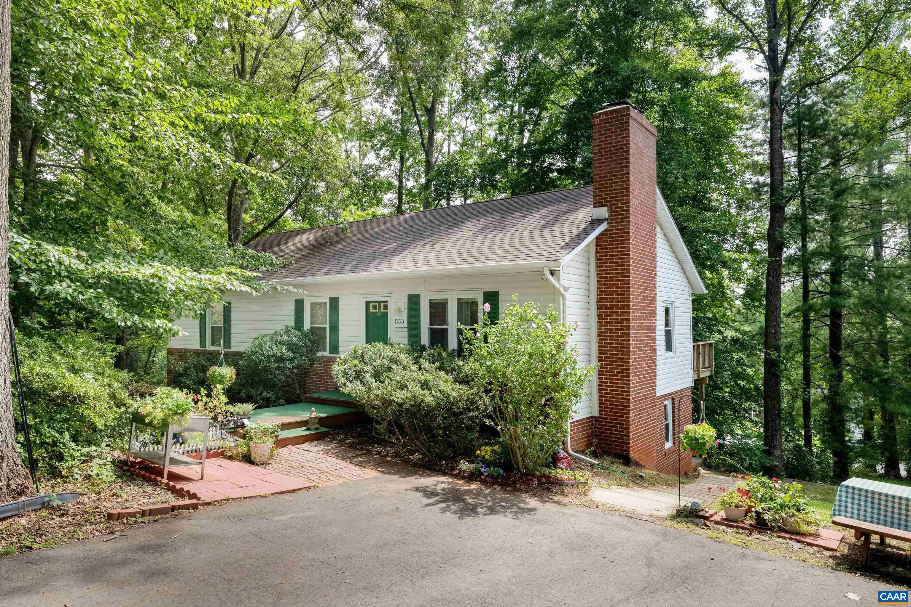 533 Jester Ln, Charlottesville, VA, 22911