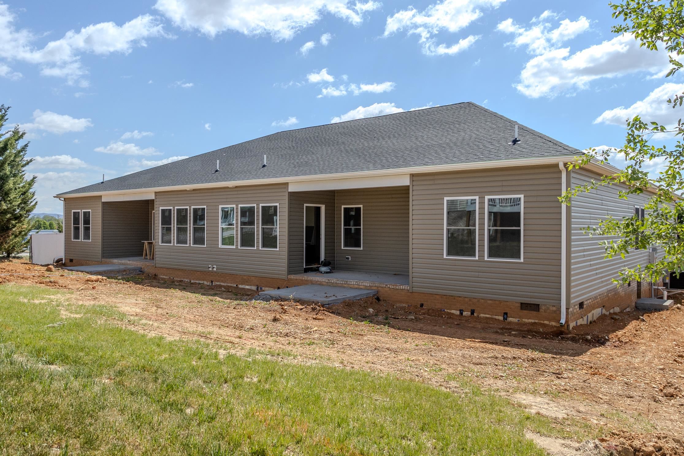 5 MERIWETHER CIR