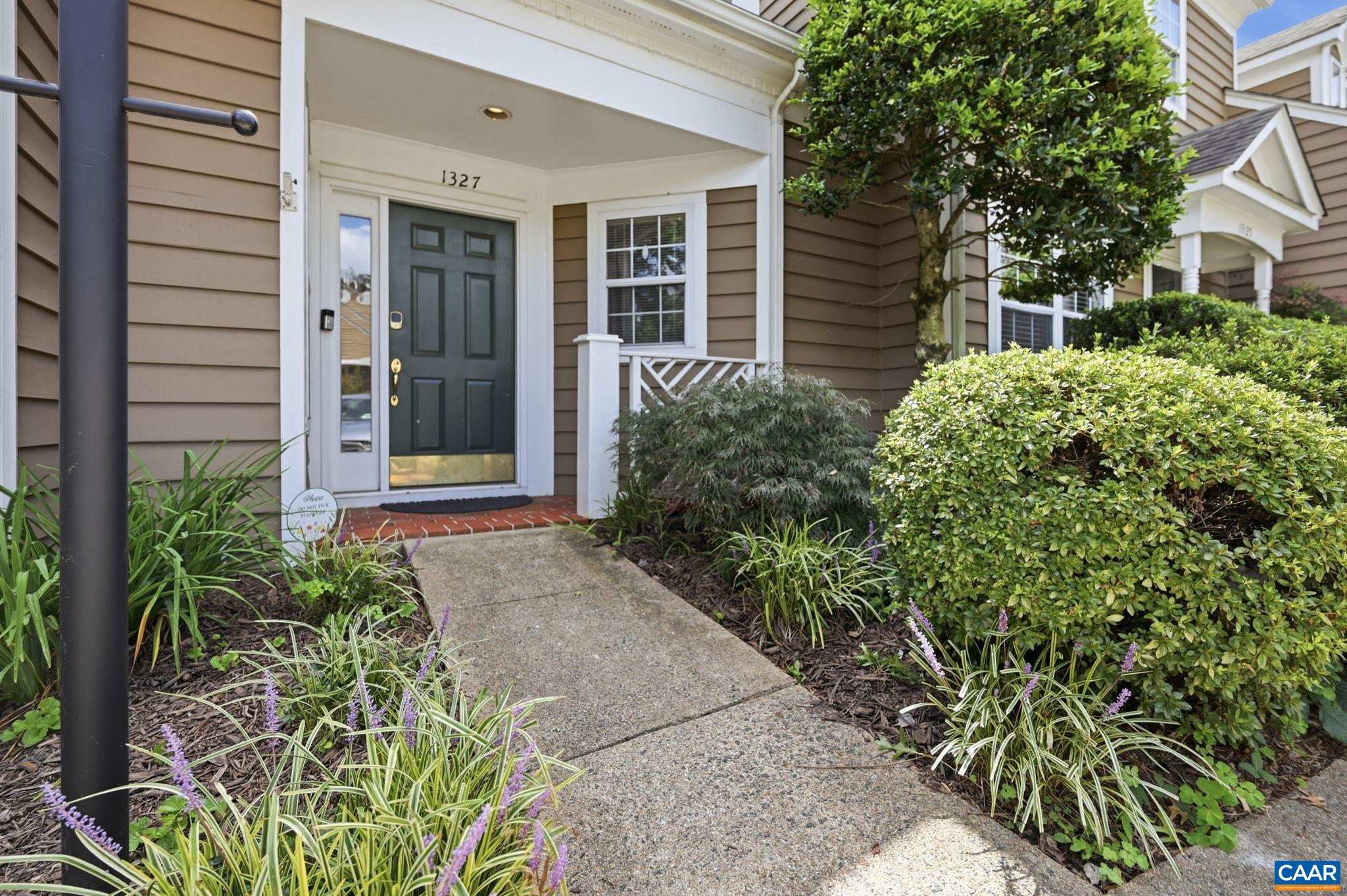 1327 WIMBLEDON WAY