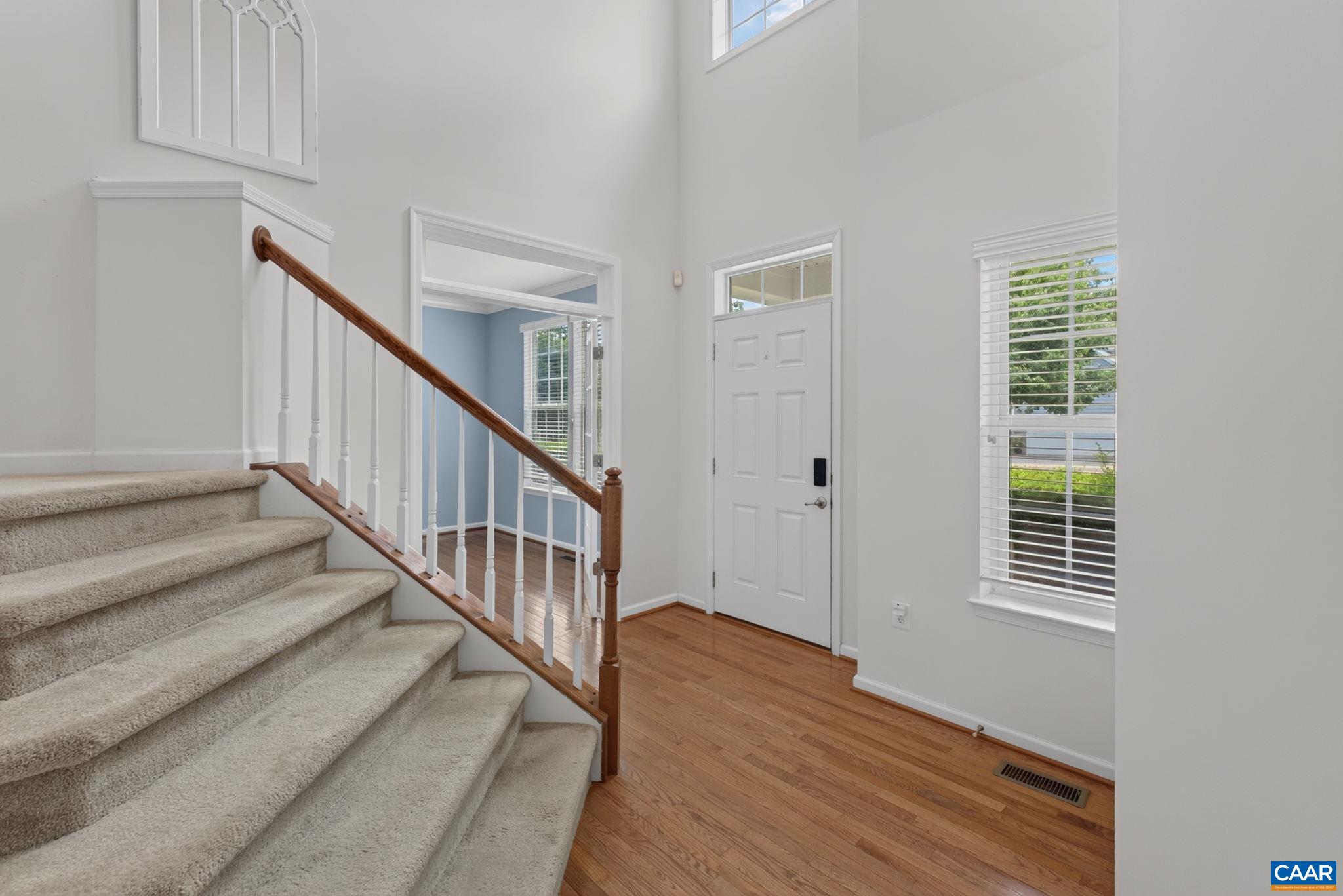2529 MONTGOMERY RIDGE RD