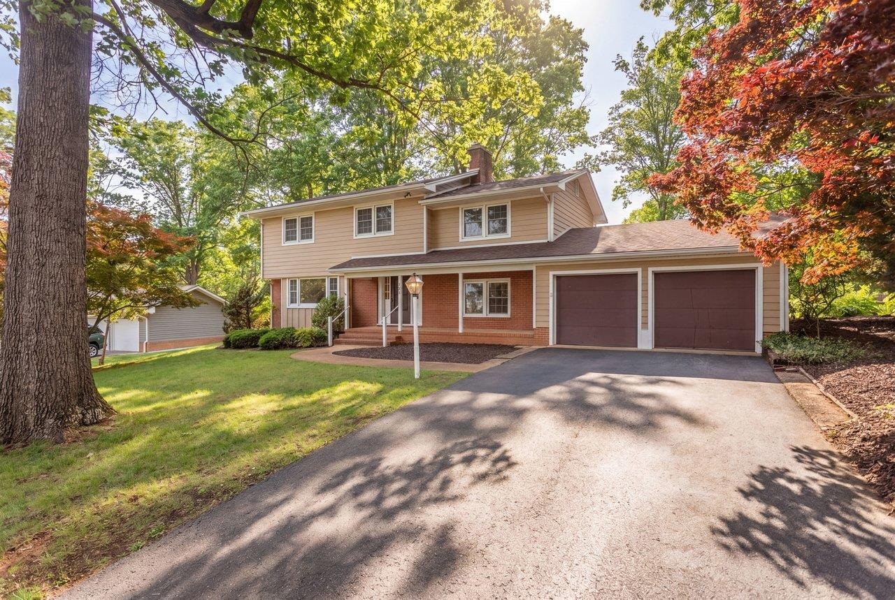 1104 RIDGEWOOD RD