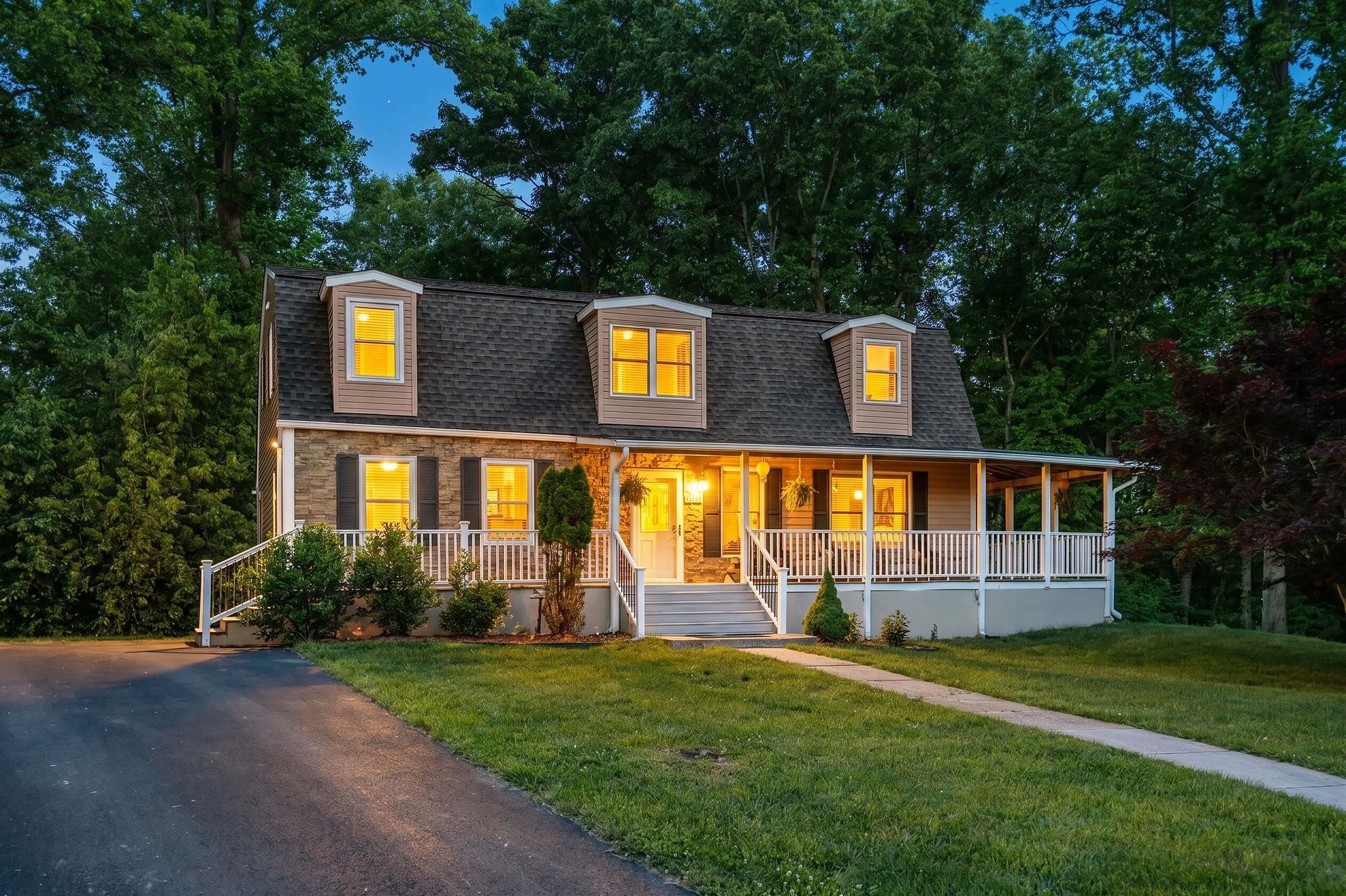 875 CAMPBELLS HOLLOW RD