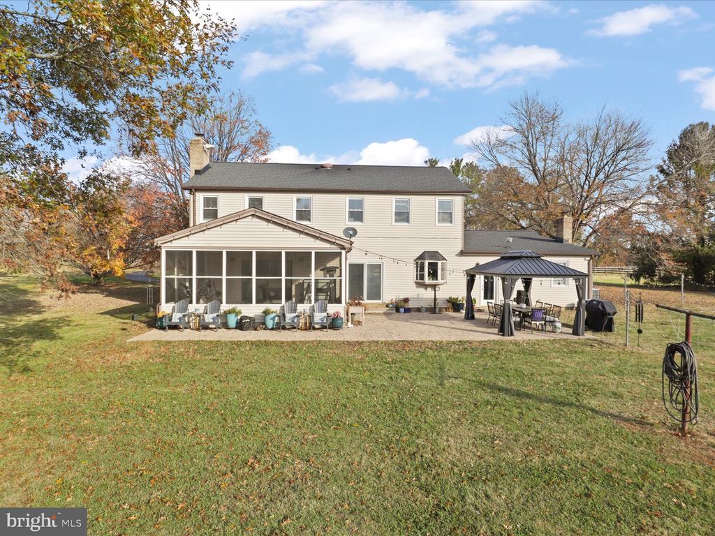 Marshall, Virginia, United States, 5 Bedrooms Bedrooms, ,3 BathroomsBathrooms,Residential,Active,237419