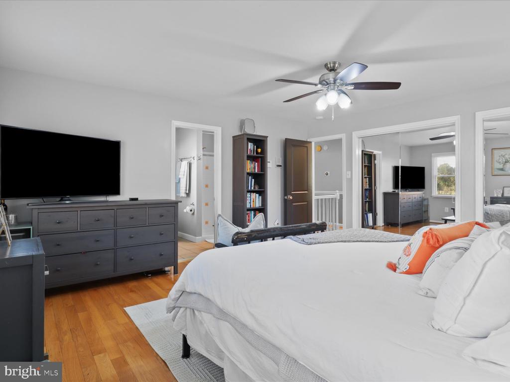 Marshall, Virginia, United States, 5 Bedrooms Bedrooms, ,3 BathroomsBathrooms,Residential,Active,237419