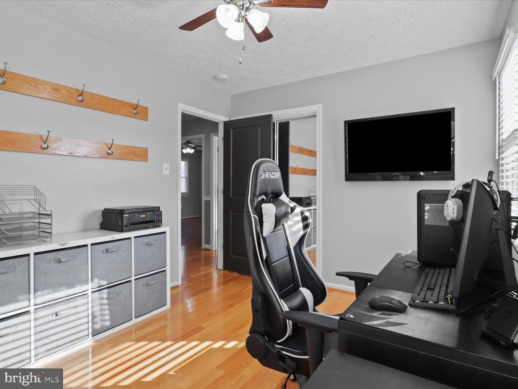 Marshall, Virginia, United States, 5 Bedrooms Bedrooms, ,3 BathroomsBathrooms,Residential,Active,237419