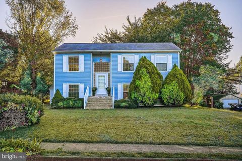 Photo of 7213 Princess Anne Ct, Warrenton, VA (MLS # VAFQ2018352)