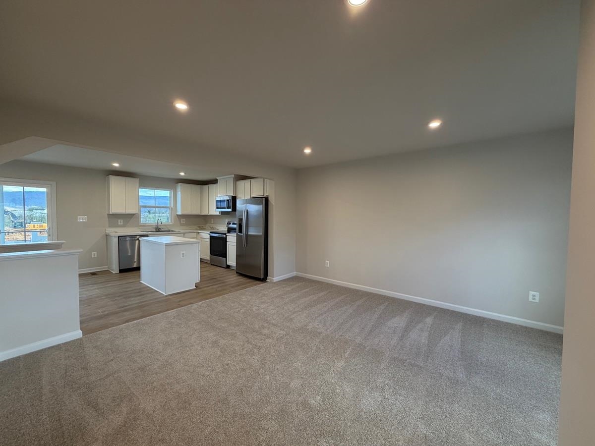 741 HISEY AVE