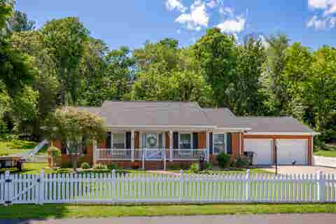 Photo for 411 BARBEE ST