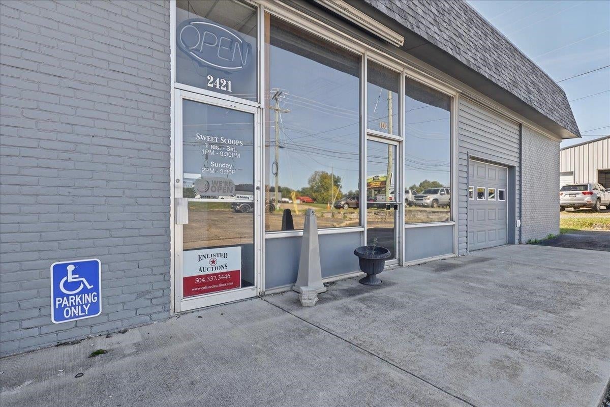 2421 STUARTS DRAFT HWY