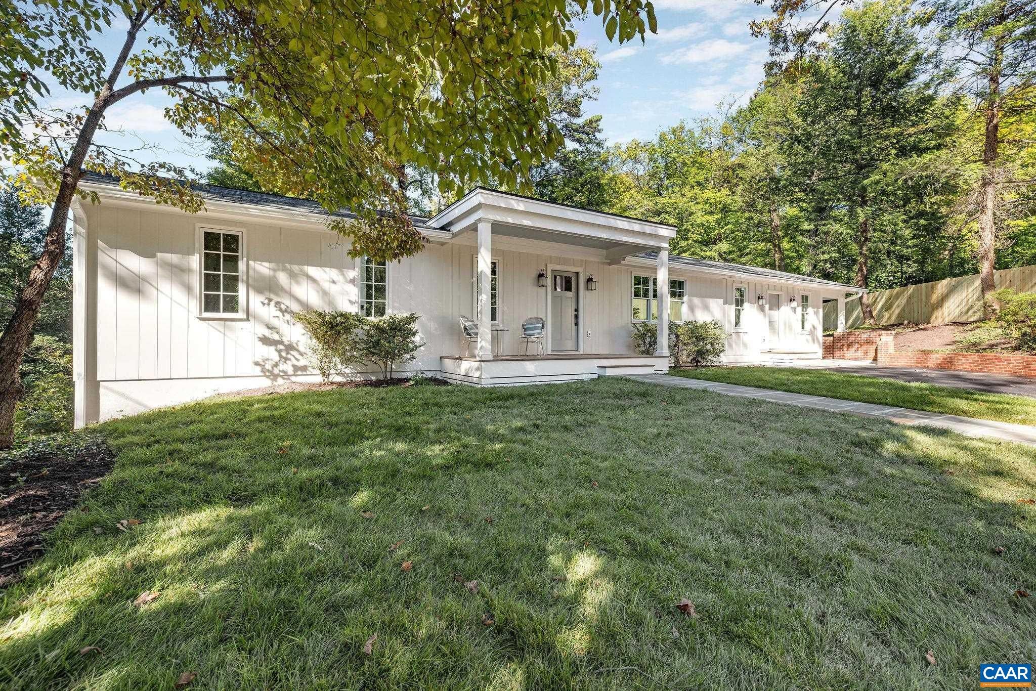 120 BUCKINGHAM RD