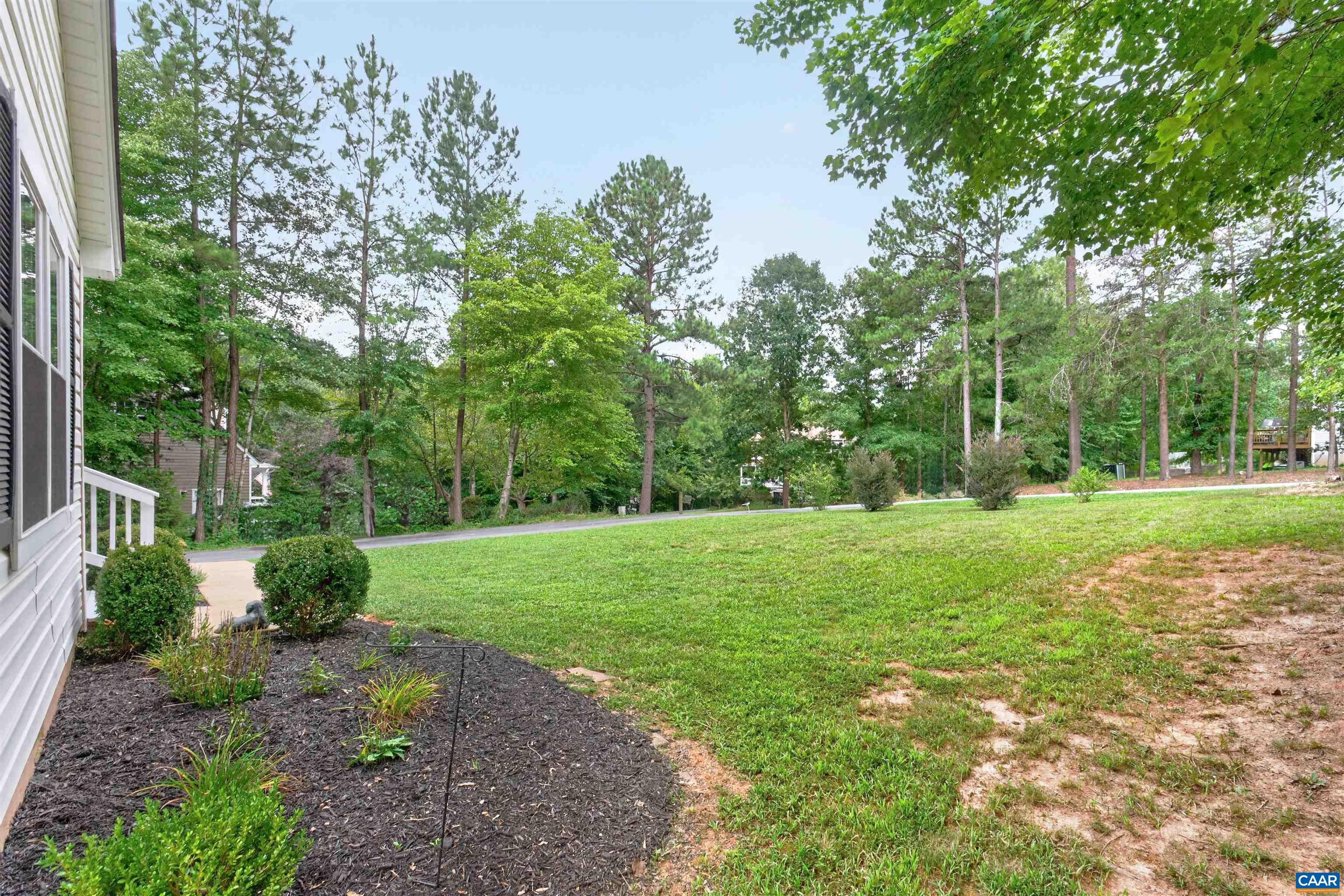 24 LAFAYETTE DR