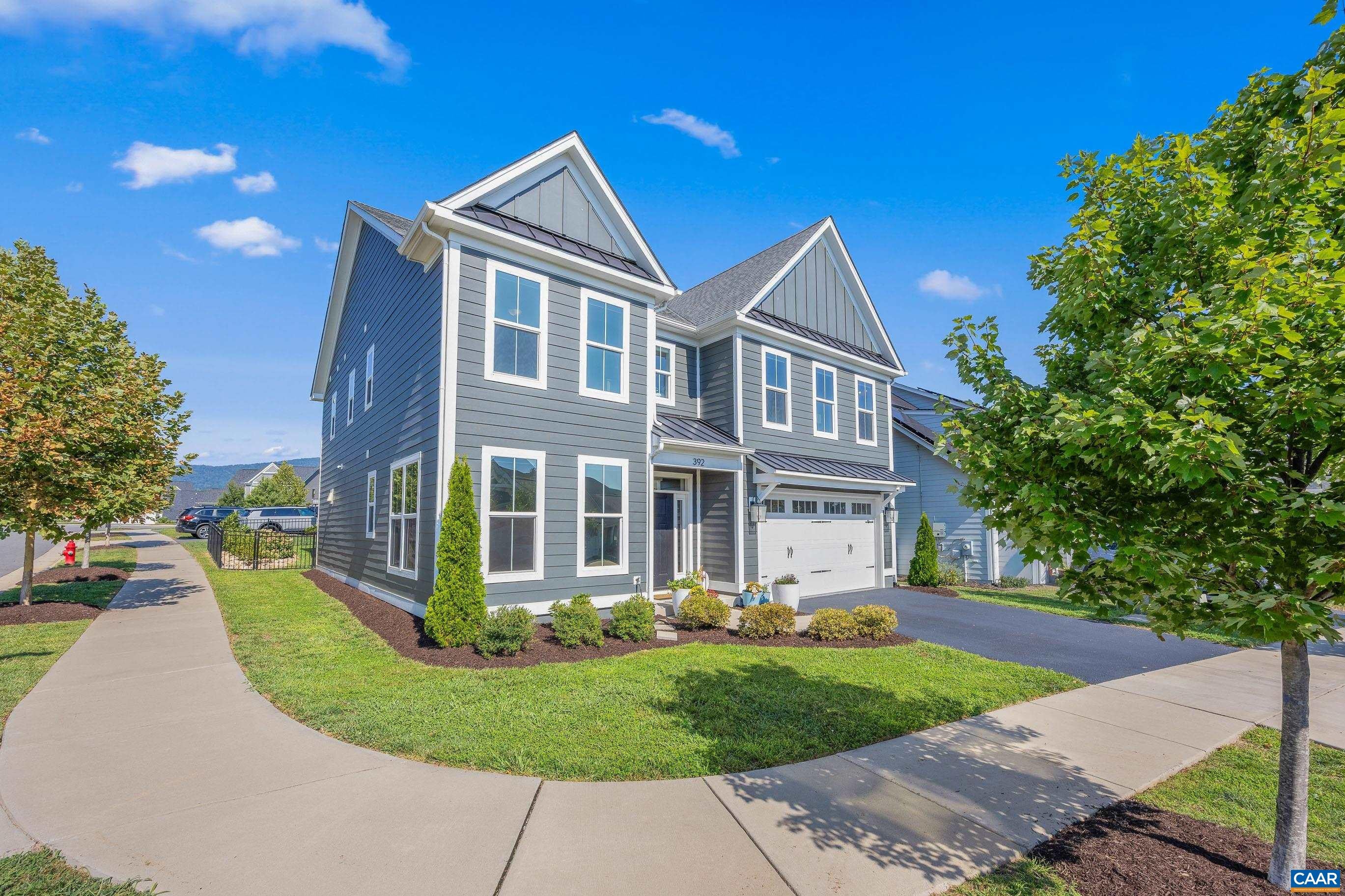 392 CLAIBOURNE RD