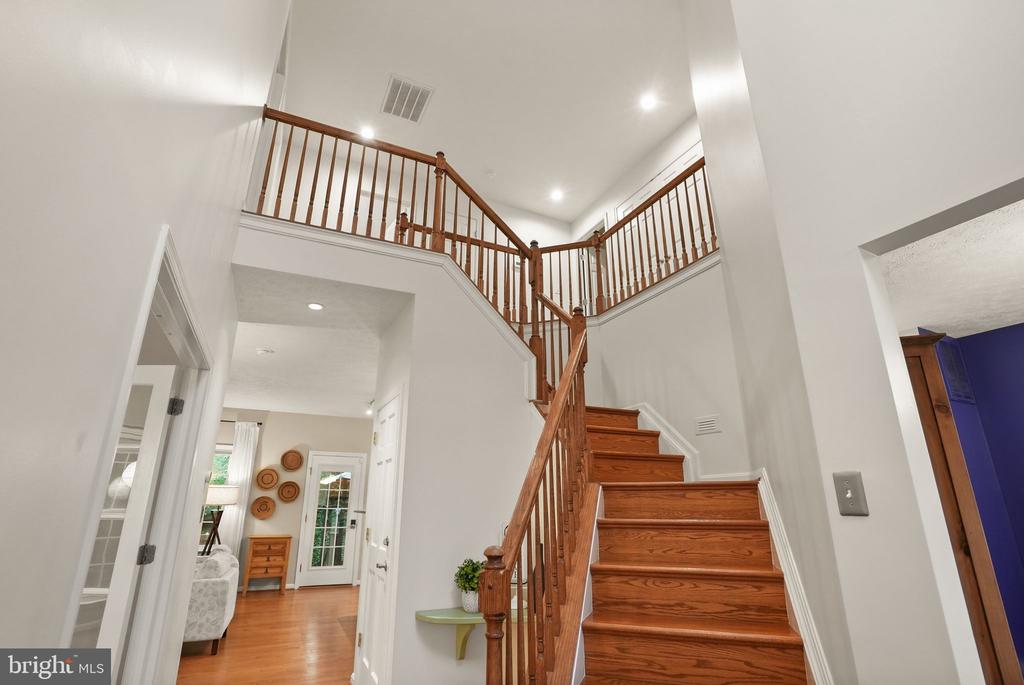 Fredericksburg, Virginia 22408, United States, 5 Bedrooms Bedrooms, ,3 BathroomsBathrooms,Residential,Pending,204287