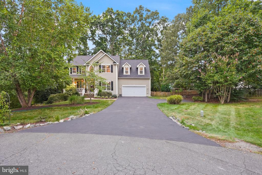 Fredericksburg, Virginia 22408, United States, 5 Bedrooms Bedrooms, ,3 BathroomsBathrooms,Residential,Pending,204287