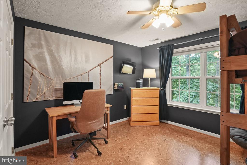 Fredericksburg, Virginia 22408, United States, 5 Bedrooms Bedrooms, ,3 BathroomsBathrooms,Residential,Pending,204287