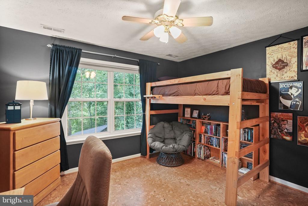 Fredericksburg, Virginia 22408, United States, 5 Bedrooms Bedrooms, ,3 BathroomsBathrooms,Residential,Pending,204287