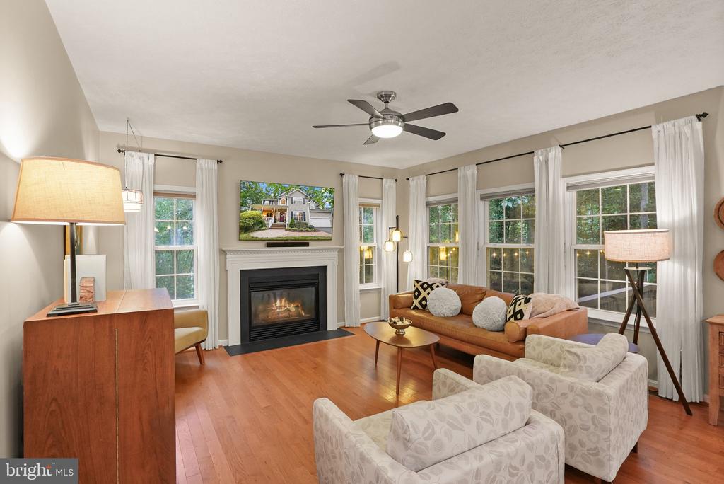 Fredericksburg, Virginia 22408, United States, 5 Bedrooms Bedrooms, ,3 BathroomsBathrooms,Residential,Pending,204287