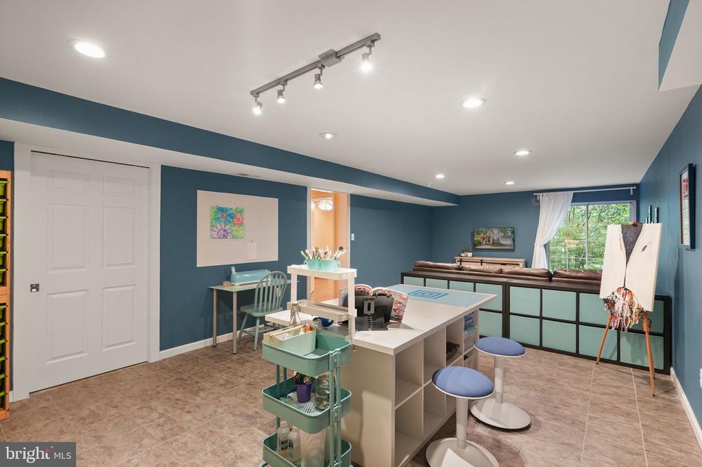 Fredericksburg, Virginia 22408, United States, 5 Bedrooms Bedrooms, ,3 BathroomsBathrooms,Residential,Pending,204287