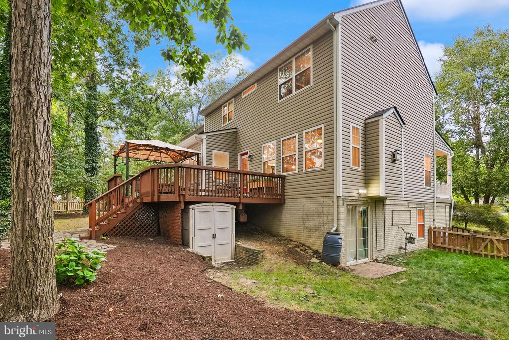 Fredericksburg, Virginia 22408, United States, 5 Bedrooms Bedrooms, ,3 BathroomsBathrooms,Residential,Pending,204287