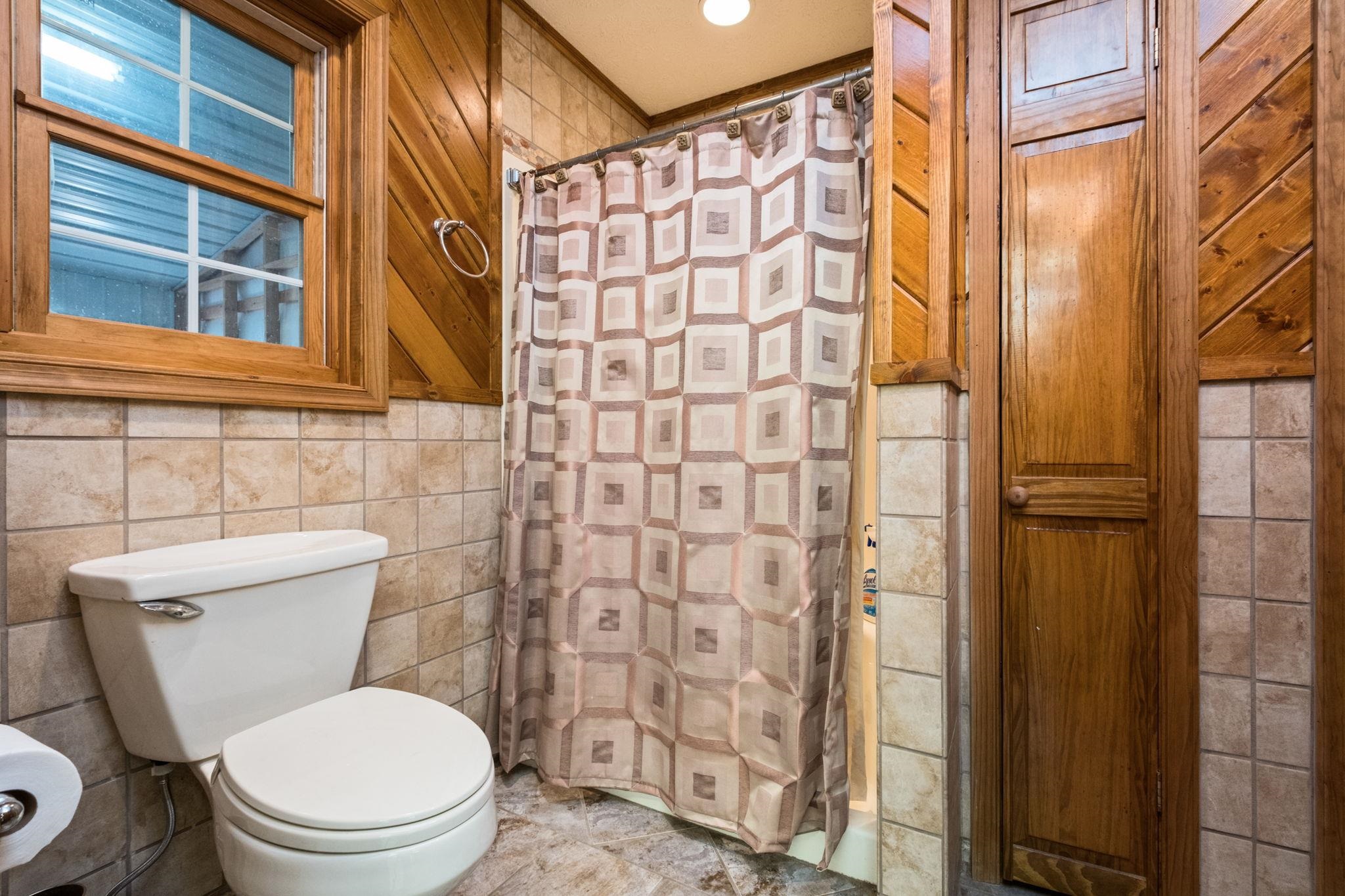 Mount Crawford, Virginia, 22841, United States, 6 Bedrooms Bedrooms, ,6 BathroomsBathrooms,Residential,Active,2029773