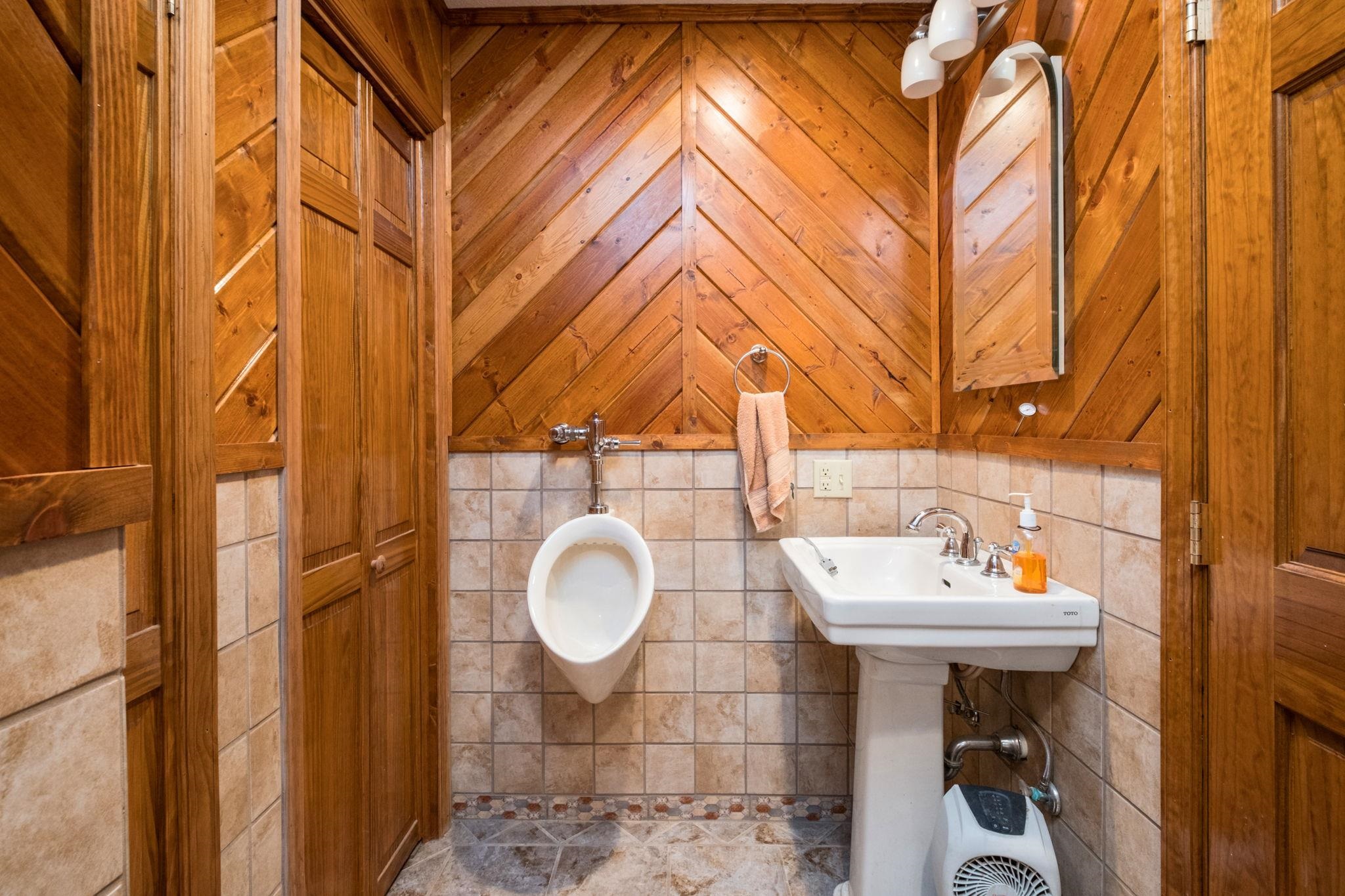 Mount Crawford, Virginia, 22841, United States, 6 Bedrooms Bedrooms, ,6 BathroomsBathrooms,Residential,Active,2029773