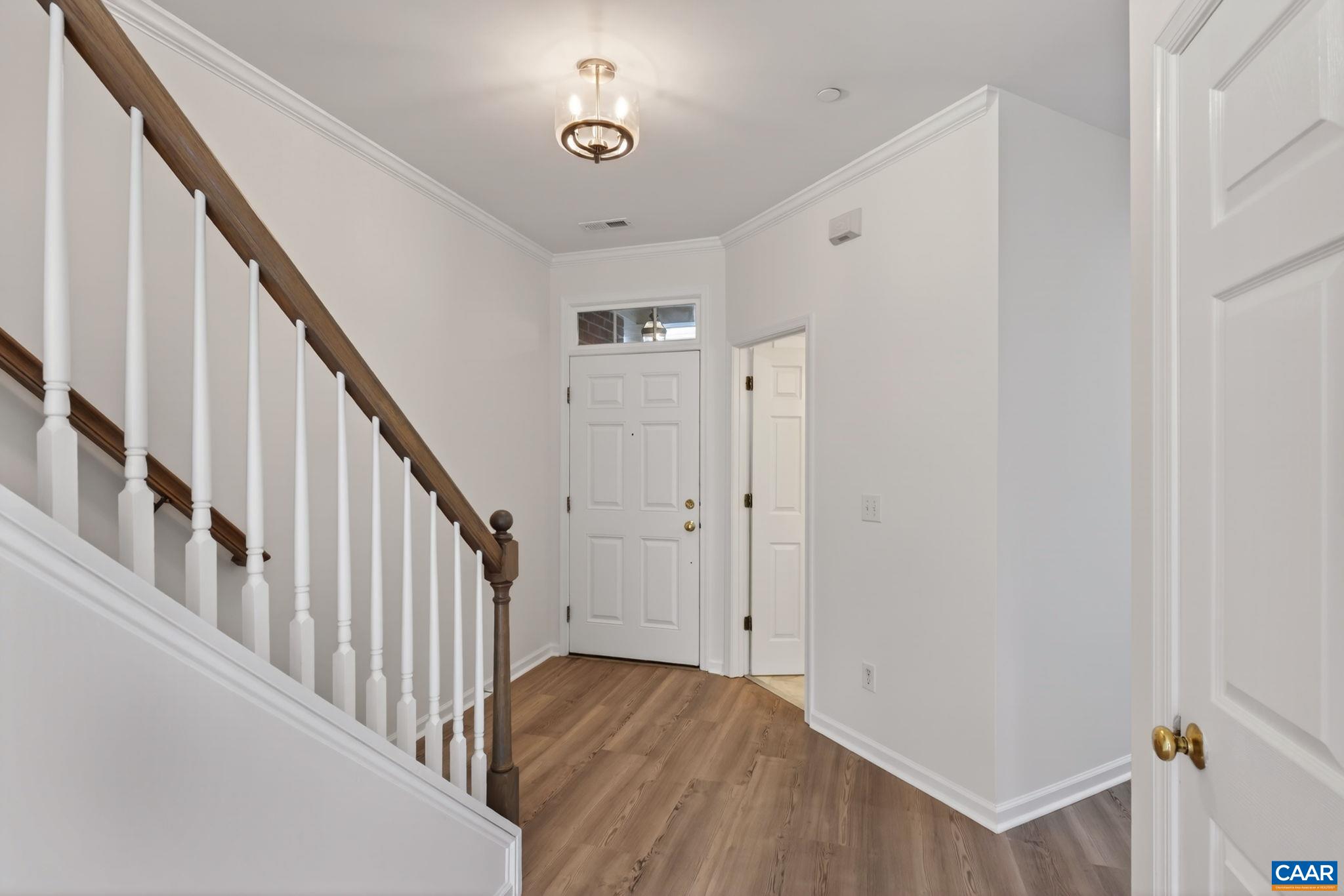 1037 SOMER CHASE CT
