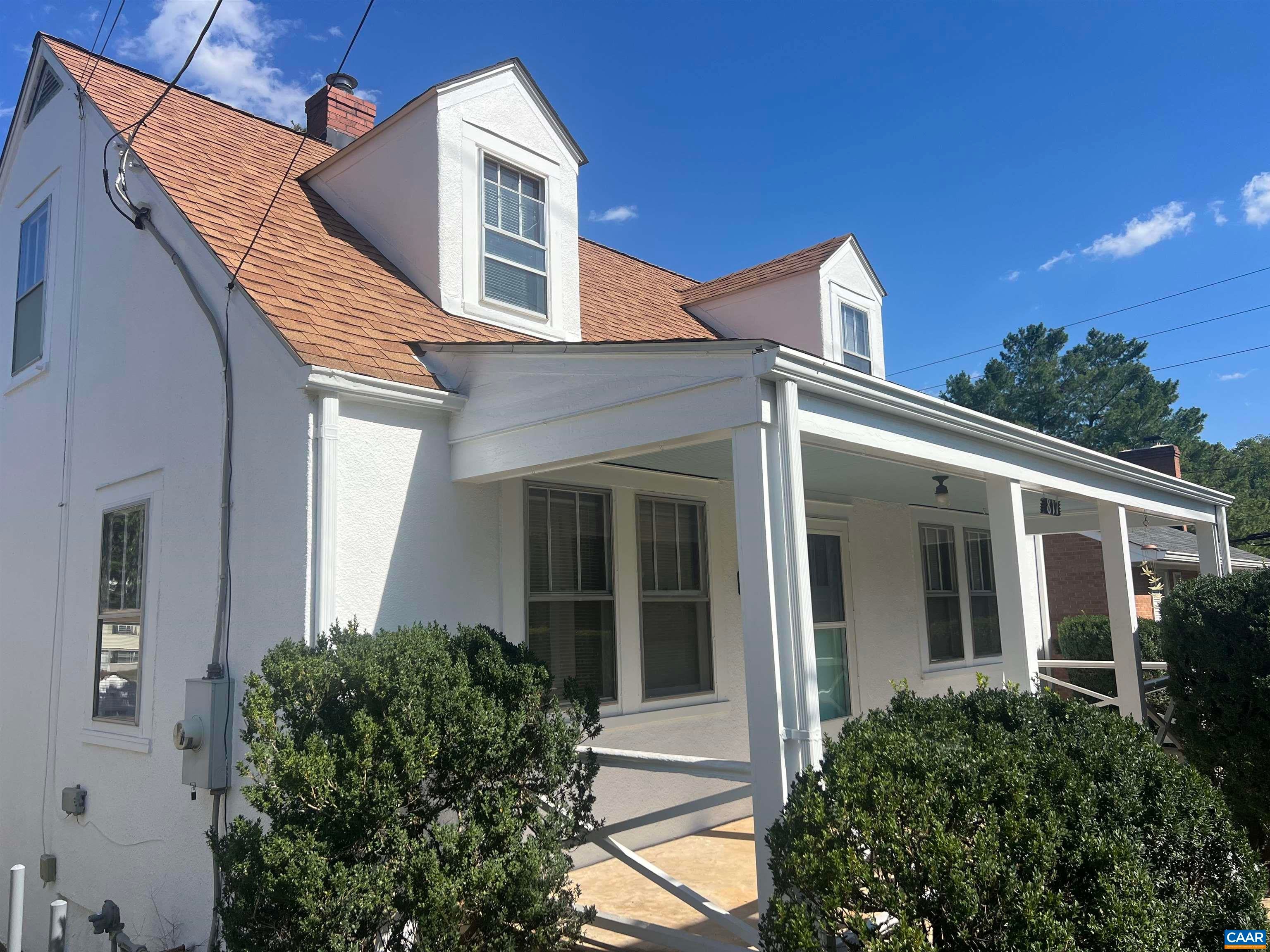 817 ELLIOTT AVE